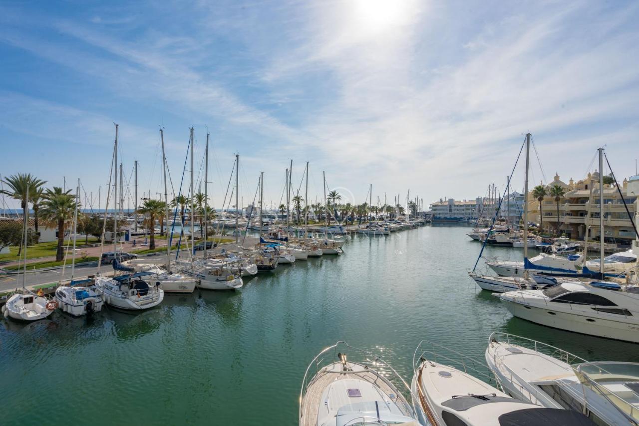Benalmadena Costa Sol Holiday Rentals Екстер'єр фото