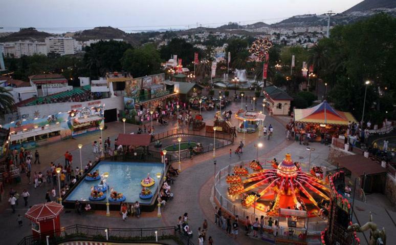 Benalmadena Costa Sol Holiday Rentals Екстер'єр фото